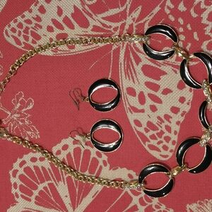 Elegant Black and Gold Jewelry Set